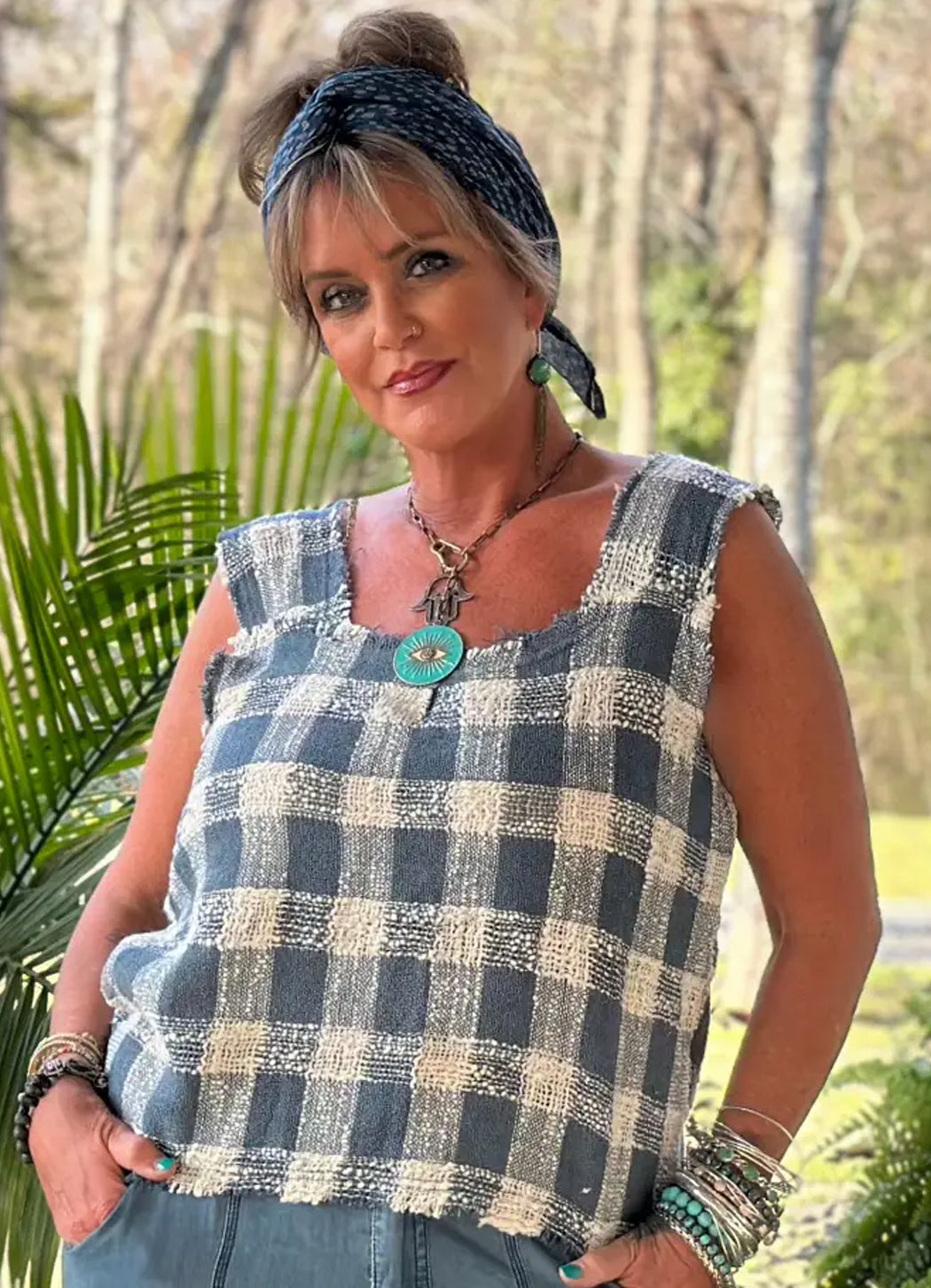 Jaded Gypsy Weaving About Tank