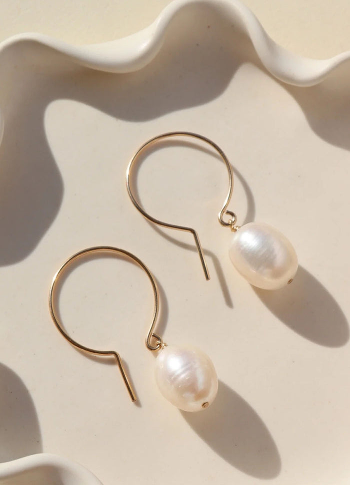 Token Jewelry Cocoon Keshi Pearl Drop Simple Slide Hoop Earrings