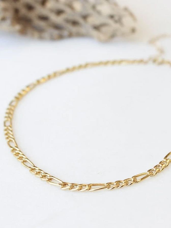 Hello Adorn Elliot Choker