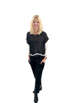 B&K Moda Short Sleeve Knit Top