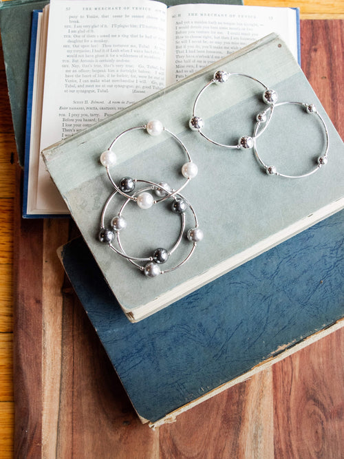 Blessing Bracelet in Silver Pearl 12mm Beads