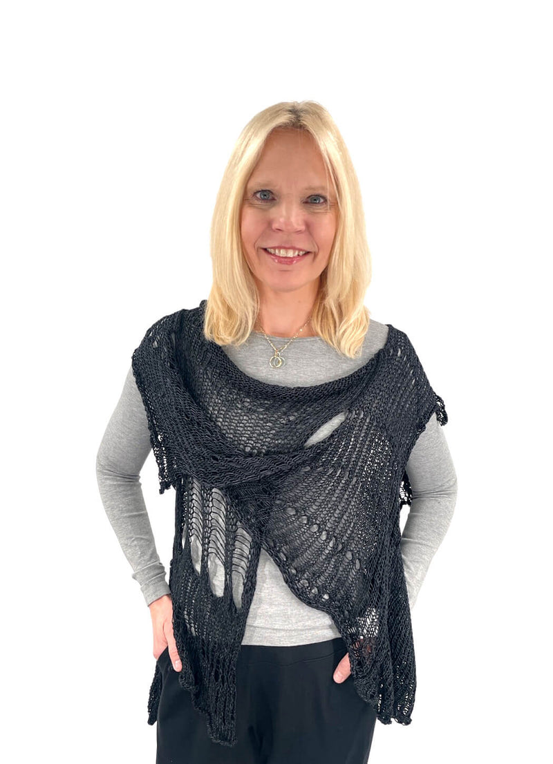 B&K Moda Distressed Knit Wrap