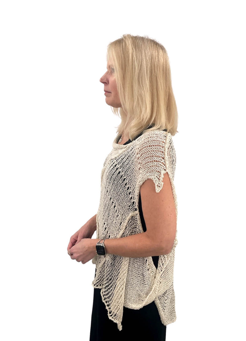 B&K Moda Distressed Knit Wrap